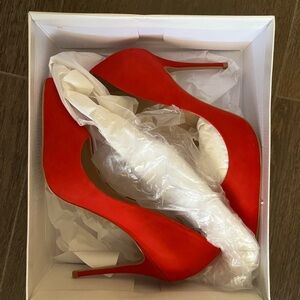 L’intervalle Red Nubuck Pumps High Heel Teeva